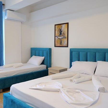 Mema Rooms Himare Bagian luar foto