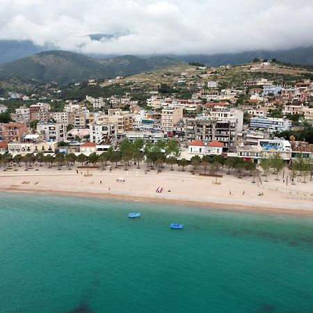 Mema Rooms Himare Bagian luar foto