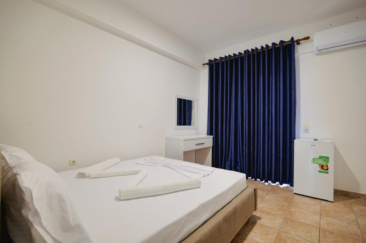 Mema Rooms Himare Bagian luar foto
