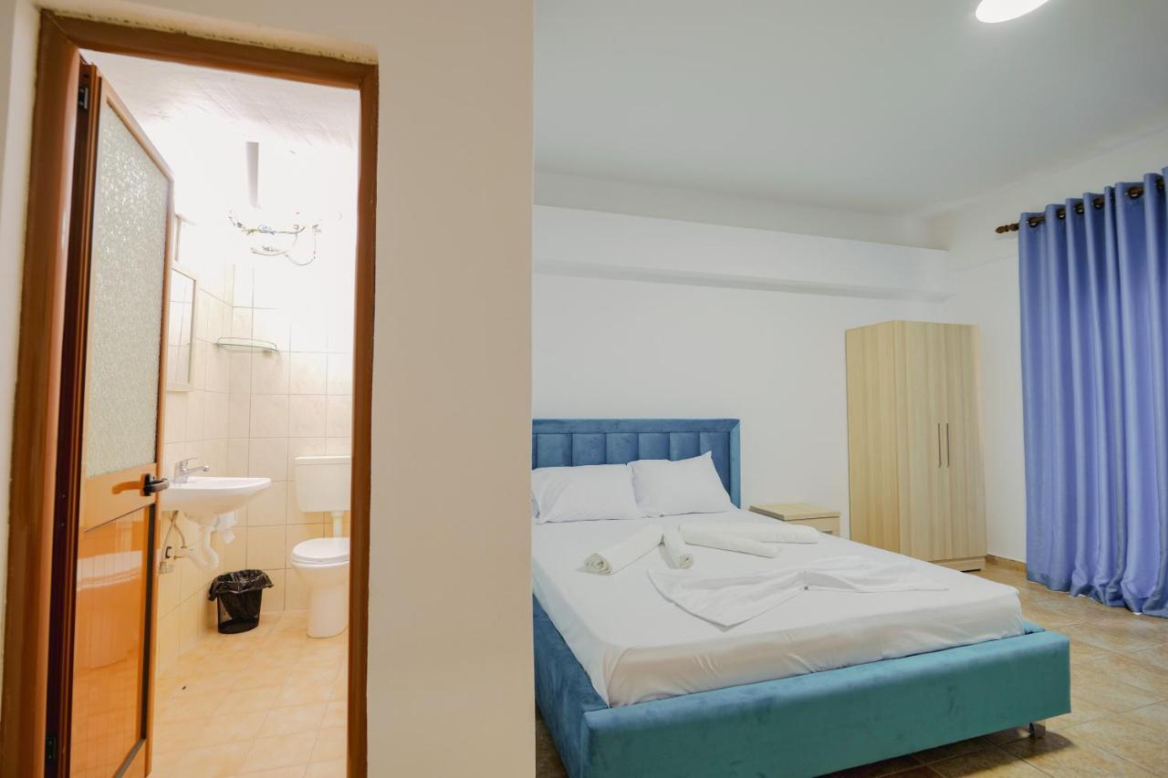 Mema Rooms Himare Bagian luar foto