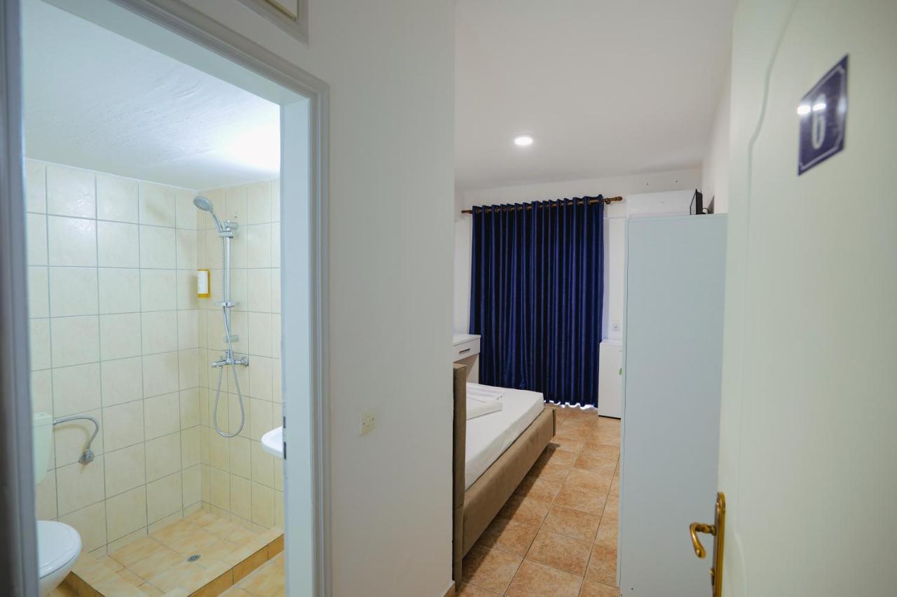 Mema Rooms Himare Bagian luar foto