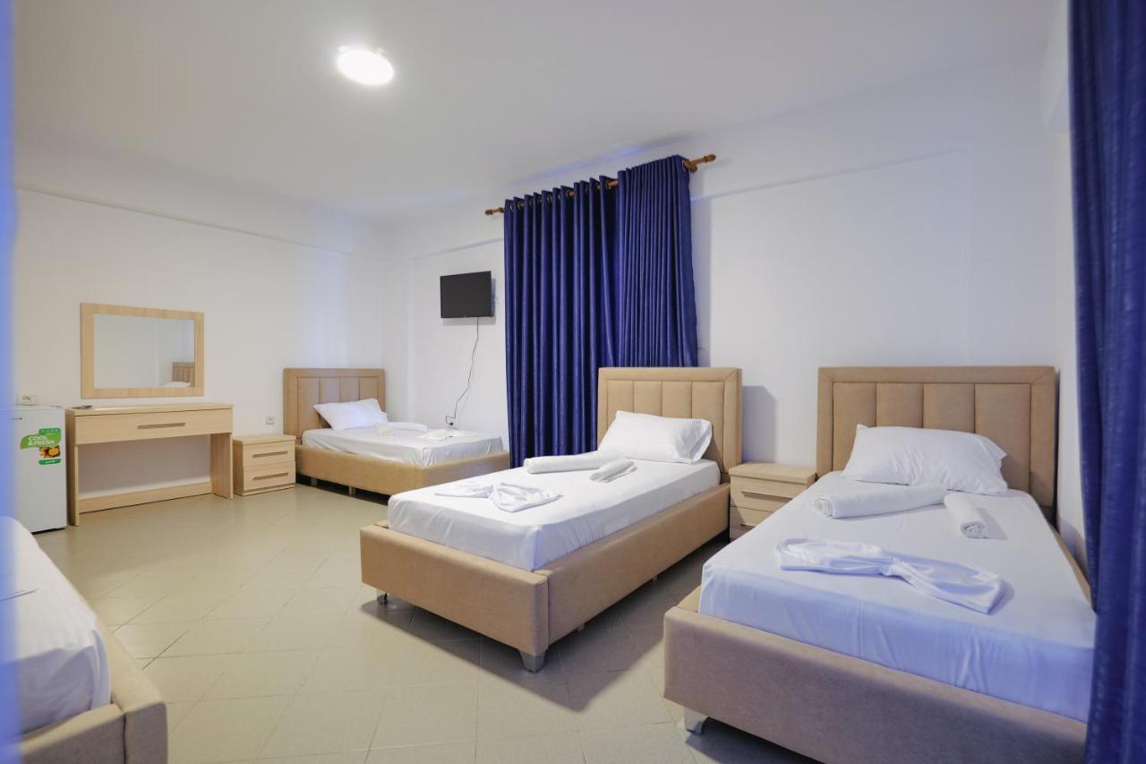 Mema Rooms Himare Bagian luar foto
