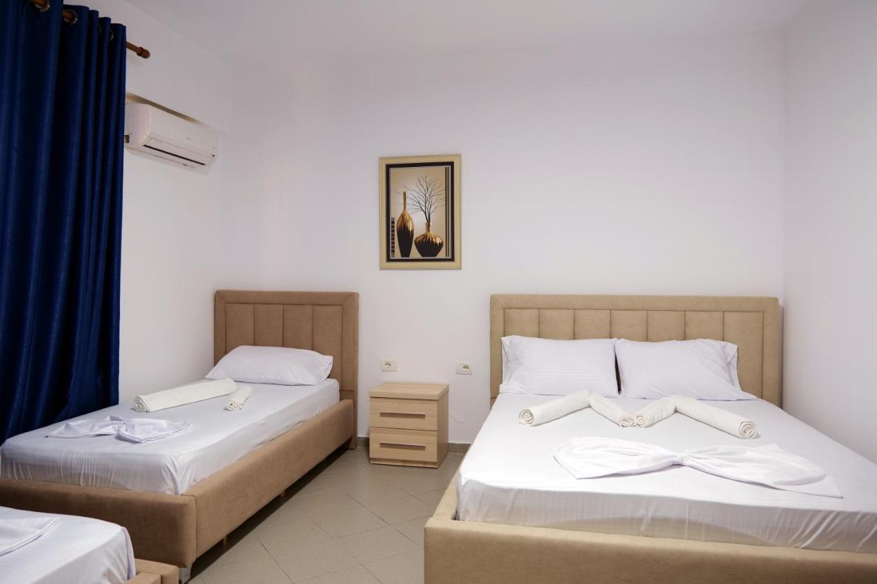 Mema Rooms Himare Bagian luar foto