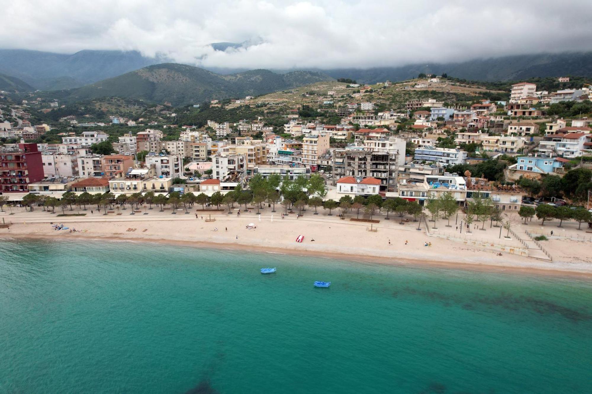 Mema Rooms Himare Bagian luar foto