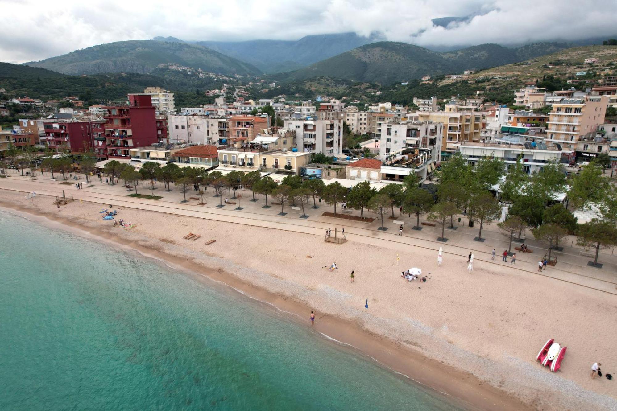 Mema Rooms Himare Bagian luar foto