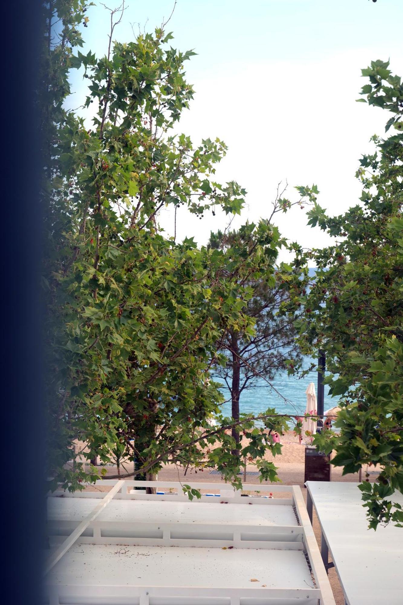 Mema Rooms Himare Bagian luar foto