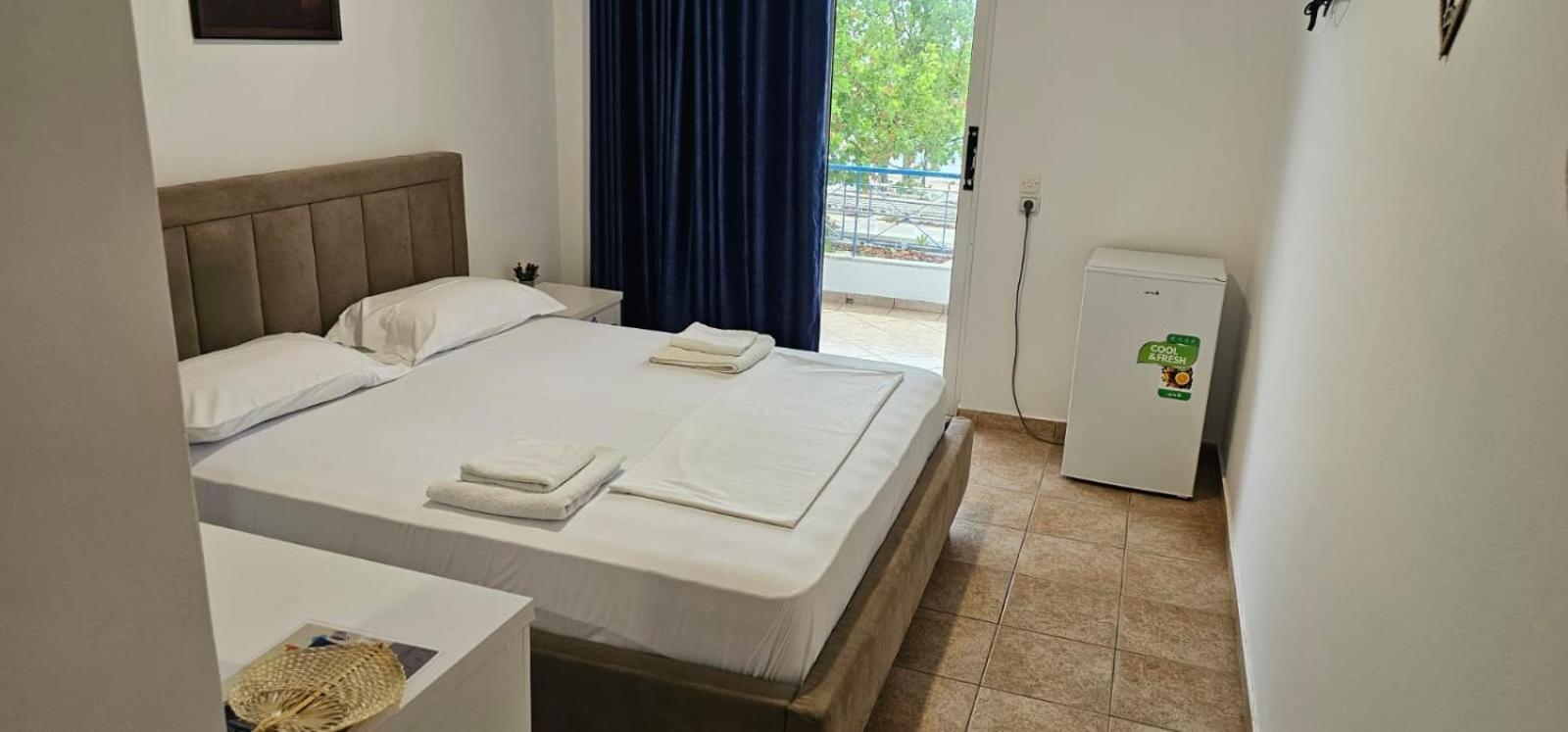 Mema Rooms Himare Bagian luar foto